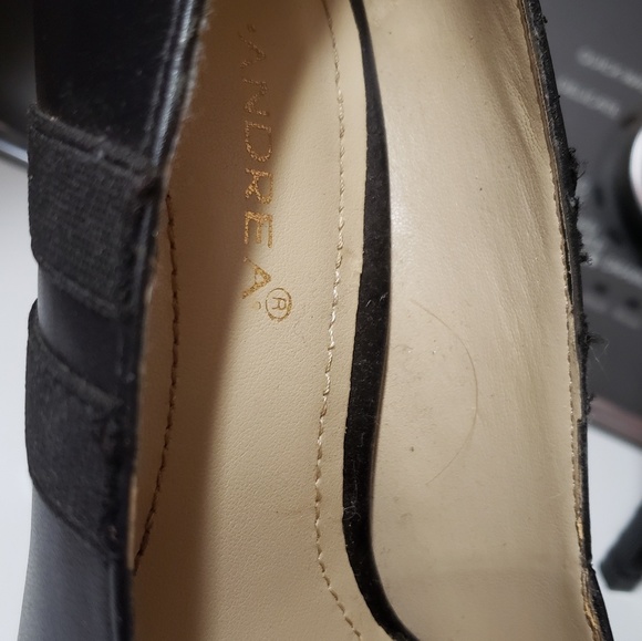 Heels - Picture 3 of 3